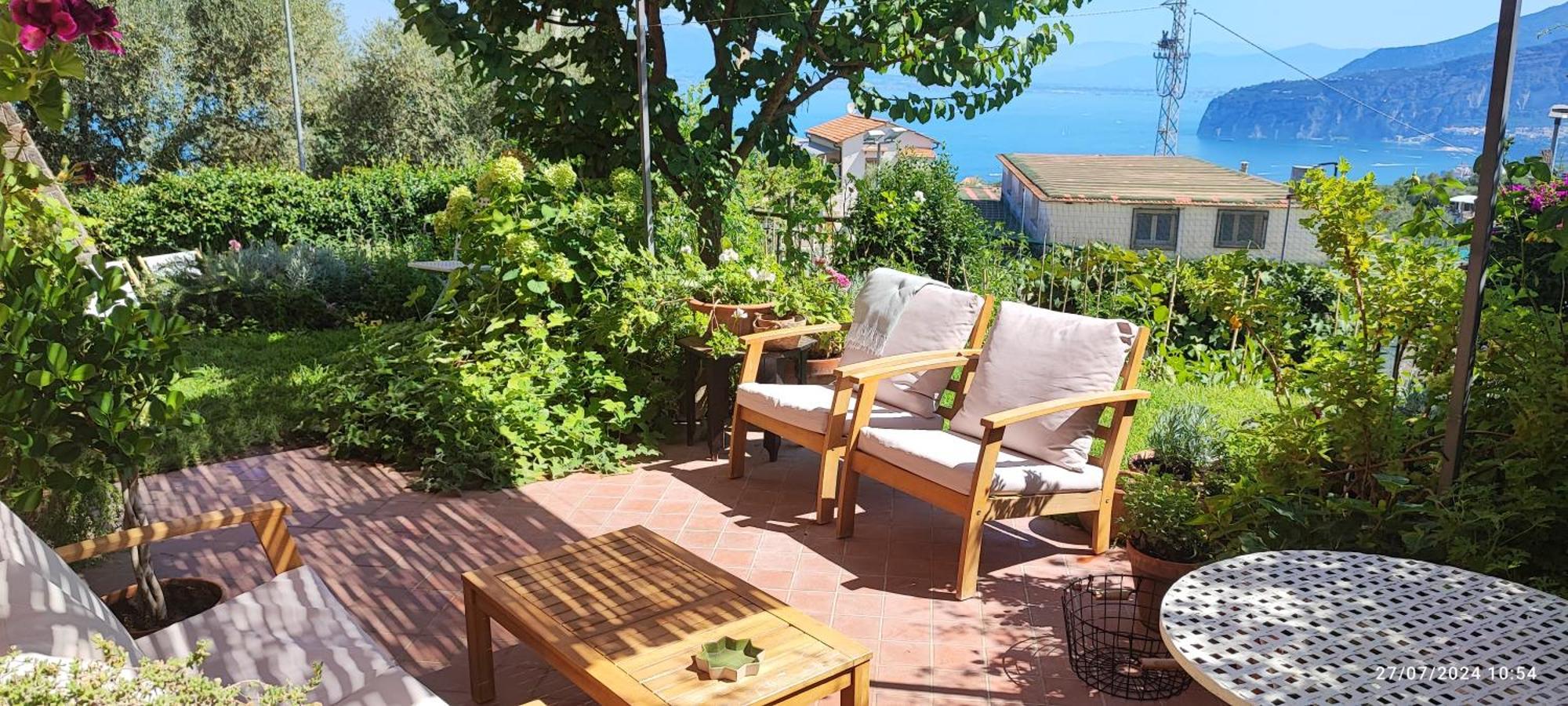 Lally'S Garden Bed & Breakfast Sorrento Exterior photo